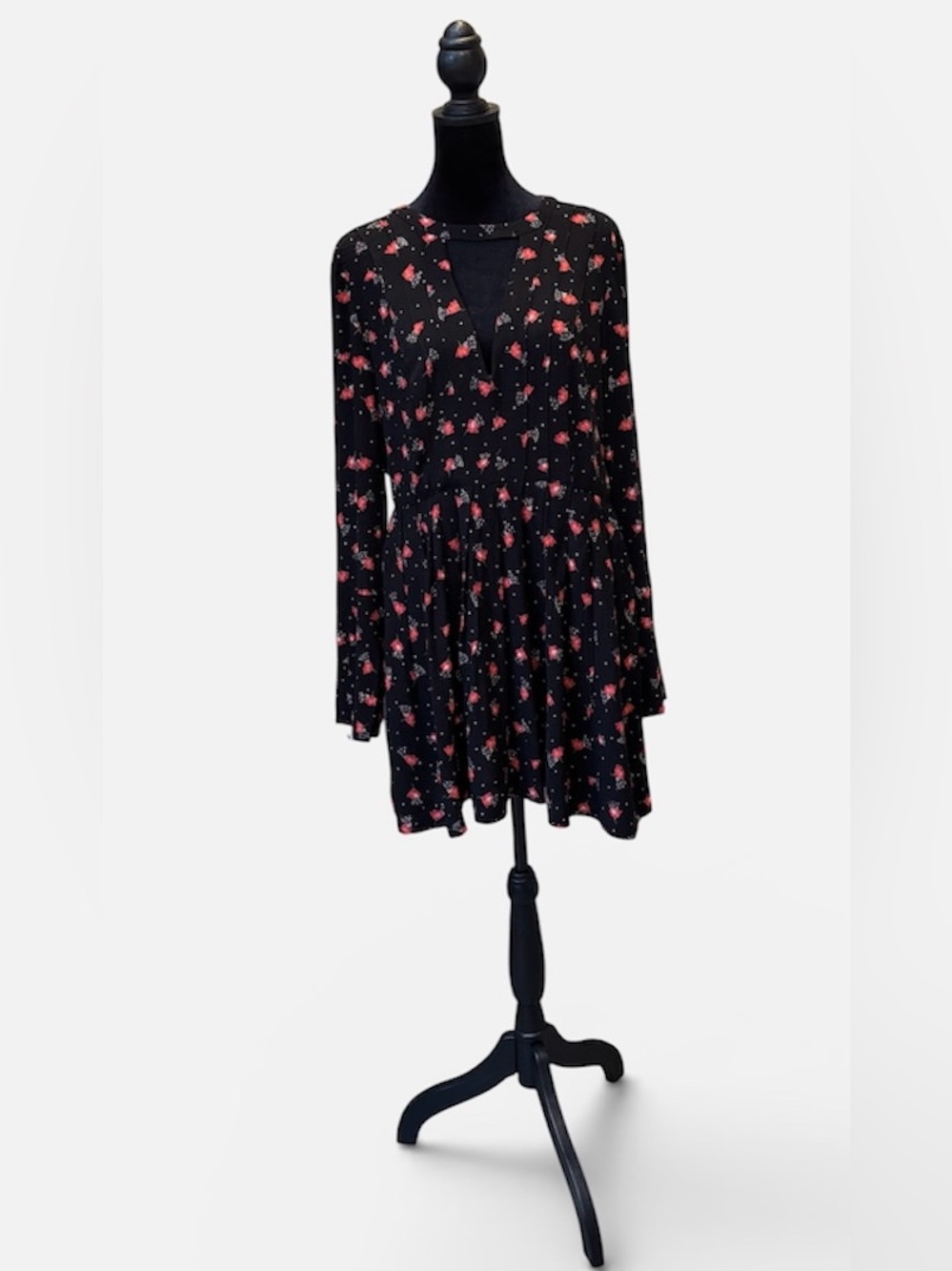 🖤💐Free People Black Floral Long-Sleeve Mini Dress